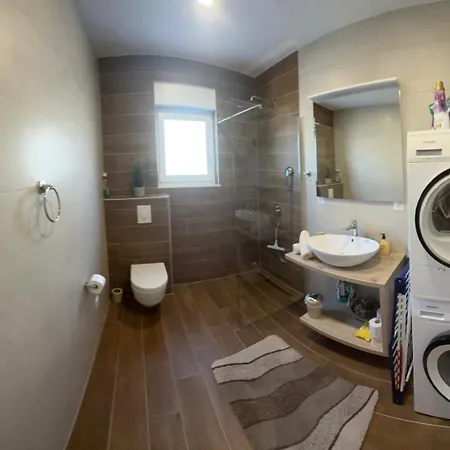 Tatil Evi Ocean View1,vollausstattung,pool,meerblick,top-lage Vodice